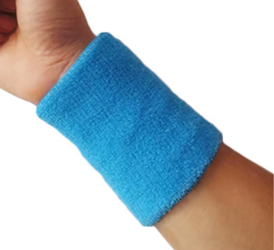 Protège poignet en mousse pour mettre sous les maniques