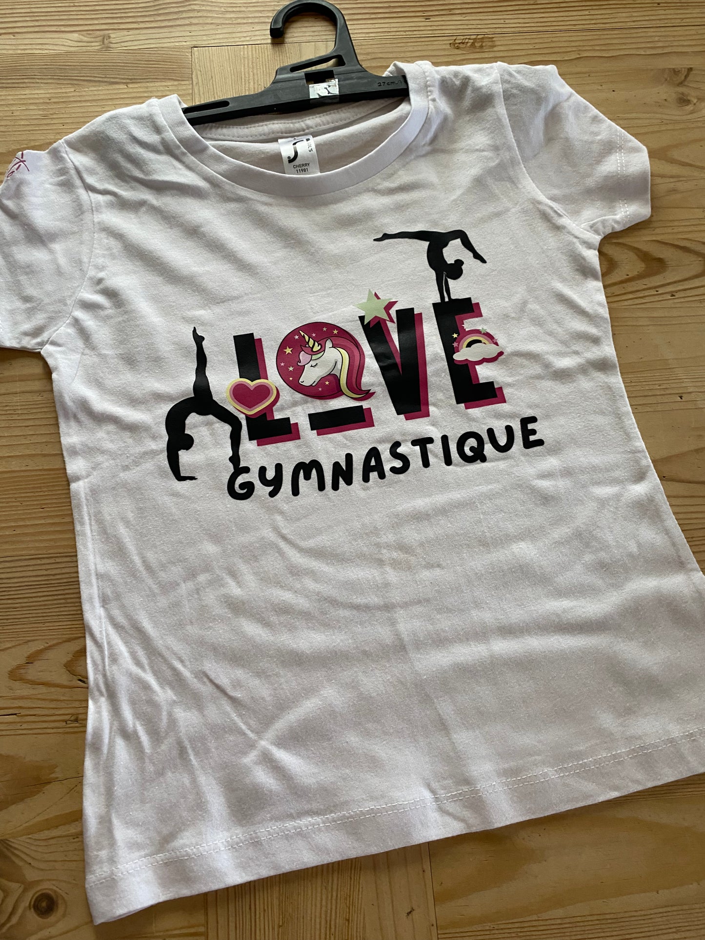 DESTOCKAGE T shirt 6 ans