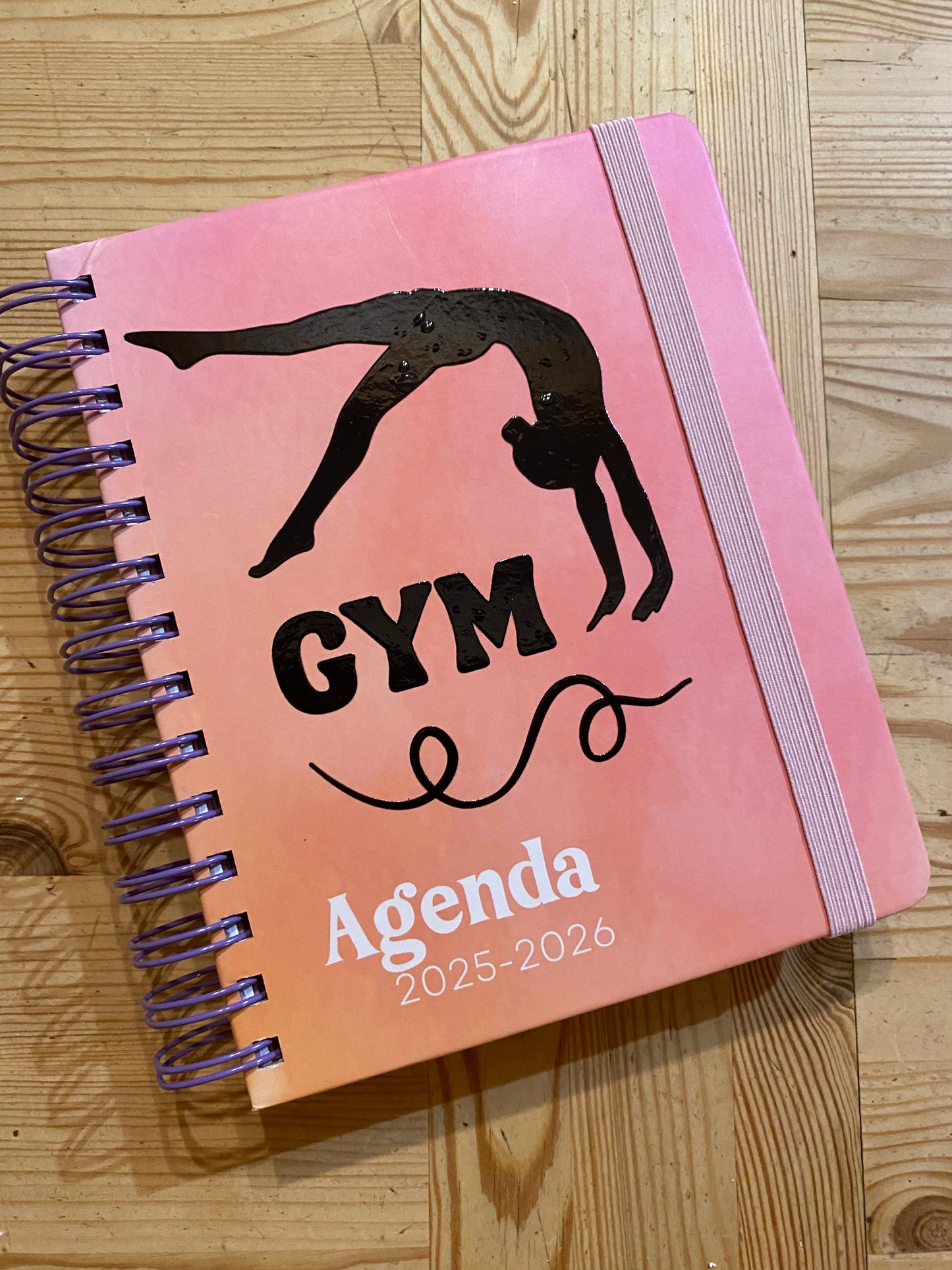 Agenda Scolaire GYM 2025/26 dégradé rose orange